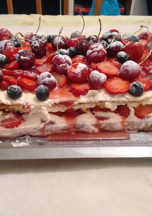 Una foto de Postre de frutos rojos