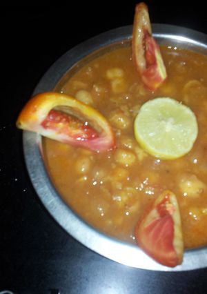 A picture of Chana masala(cheak peas).