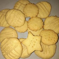 A picture of Coconut cookies.