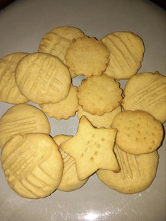A picture of Coconut cookies.