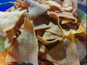 Una foto de nachos con harina 000