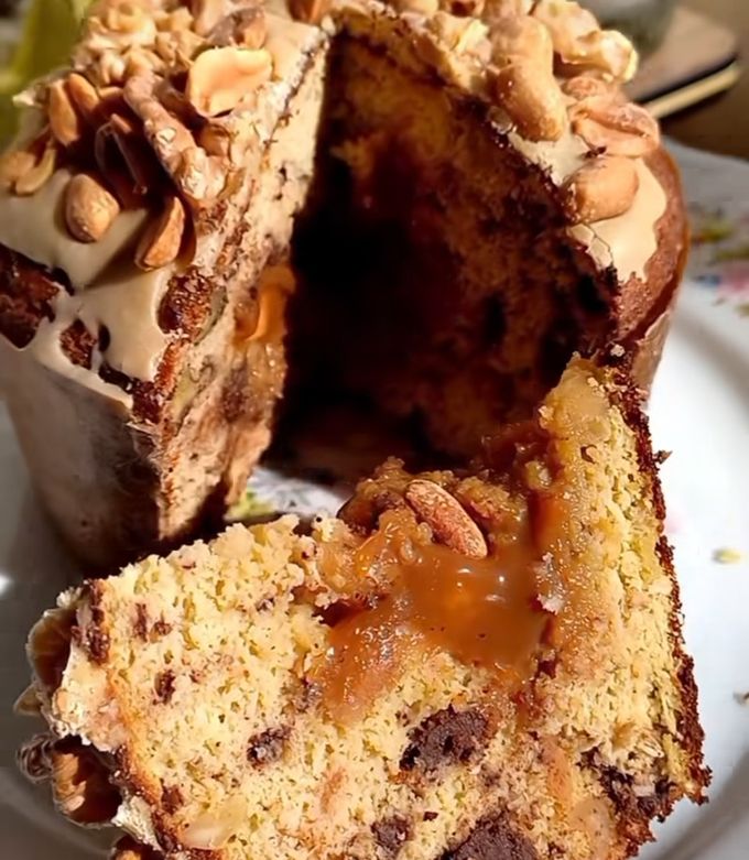 Una foto de Pan dulce de coco y dulce de leche