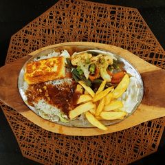 A picture of Restorent Style Homemade Mini Grilled Paneer Sizzler.