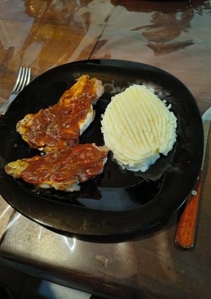 Una foto de Cerdo con barbacoa Hellmann's con más onda