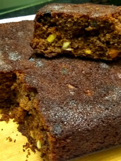 சாக்லேட் பிளம் கேக்(chocolate plum cake recipe in tamil) செய்முறை முக்கிய புகைப்படம்