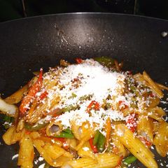 A picture of Cheese penne pasta.