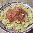 Fideos moño con salsa rosa🍝