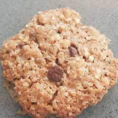 Una foto de Galletas de avena, especias, pepitas de choco y naranja. Sin huevo