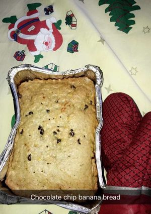 A picture of Christmas One Bowl Chocolate Chip Banana Bread #ChristmasBaking.