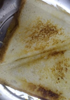 ચીઝ સેન્ડવીચ (Cheese Sandwich Recipe In Gujarati) રેસીપી મુખ્ય ફોટો