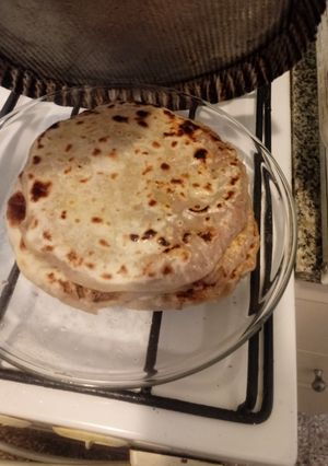 Una foto de Khychin o carne envuelta en fajita!!
