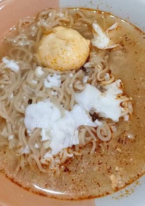 รูปของ ไวไวต้มใส่ไข่