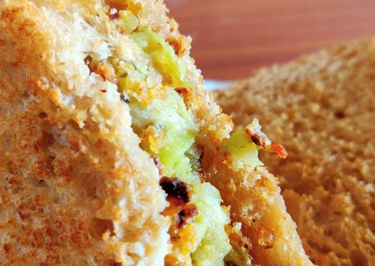 Recipe of Favorite Lauki Sandwich- Bottle gourd sandwich with Italian twist