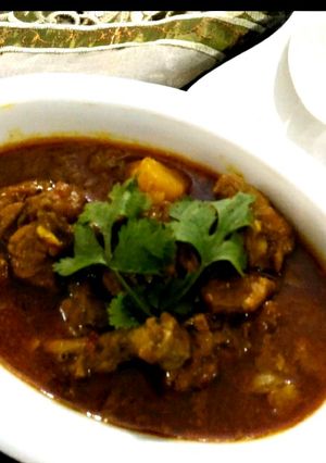 A picture of Chettinad chicken curry.