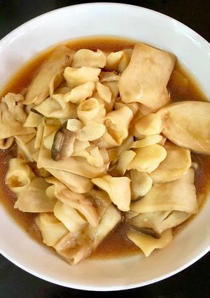 Hình của món Nấm đùi gà sốt xì dầu bào ngư.