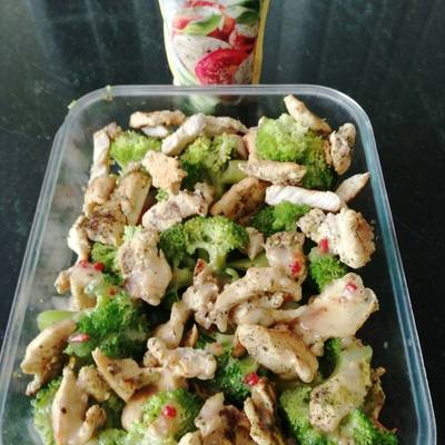 Ensalada de pollo y brócoli Receta de Elba Alvarez - Cookpad
