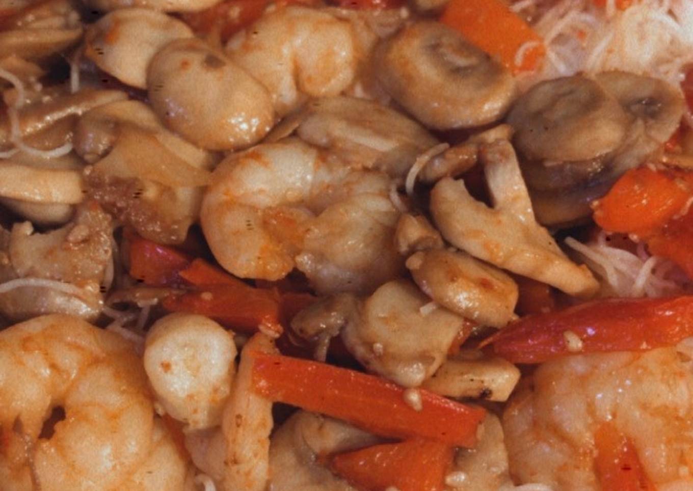 Noodles con Gambas y Verduras