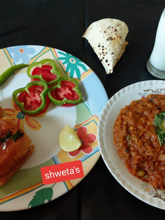બટર પાવભાજી (Butter Pavbhaji Recipe In Gujarati) રેસીપી મુખ્ય ફોટો