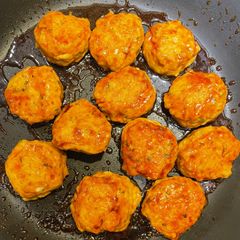 A picture of Tsukune (japanese chicken meatballs).