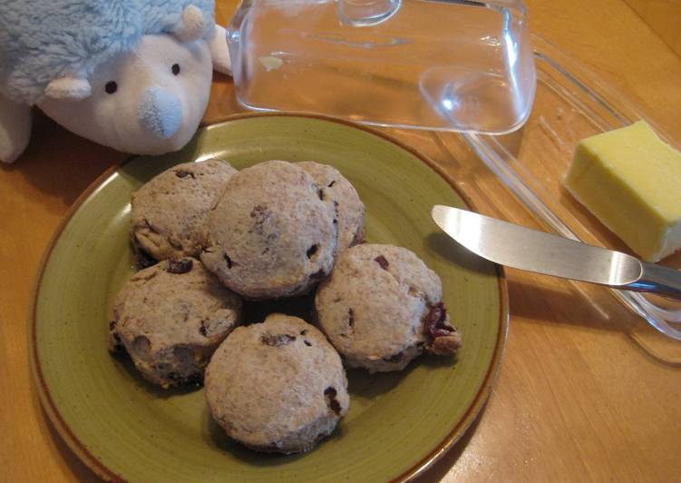 How to Prepare Homemade Raisin Scone