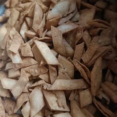 A picture of Namak pare.