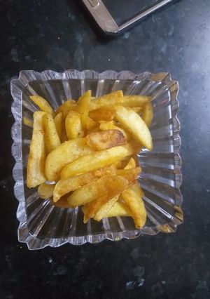 फ्रेंच फ्राइज (french fries recipe in hindi) रेसिपी मुख्य फोटो
