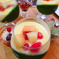 A picture of Trifle Shots.