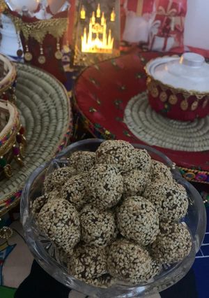 صورة لوصفة تمر بسمسم