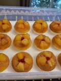 Mini pastelitos volteados de piña