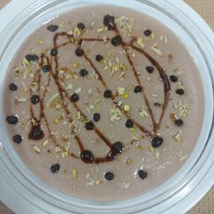 A picture of Ground rice 🍚chocolate 🍫firni.