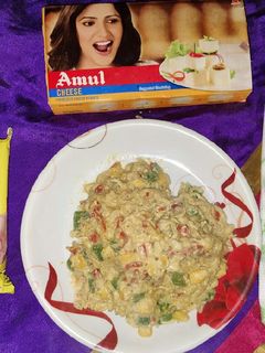 চীজি ম্যাগি (cheesy maggi recipe in Bengali) রেসিপির প্রধান ছবি