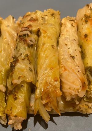 A picture of Lebanese stuffed cabbage rolls - malfouf mahshi.
