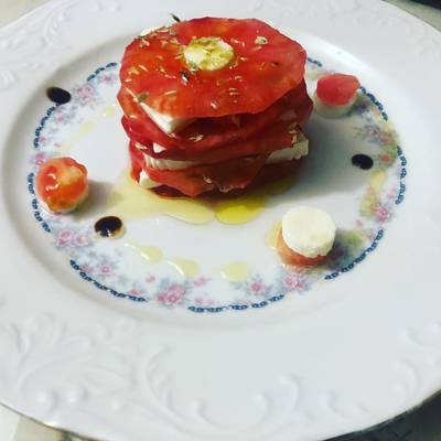 Dados de queso fresco y tomate al orégano Receta de carme castillo- Cookpad