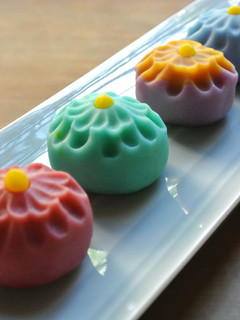 A picture of Nerikiri Wagashi: "Kiku" (Chrysanthemum) 2.