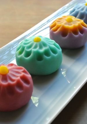 A picture of Nerikiri Wagashi: "Kiku" (Chrysanthemum) 2.