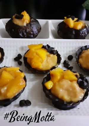A picture of Chocolate Peach Tarts.