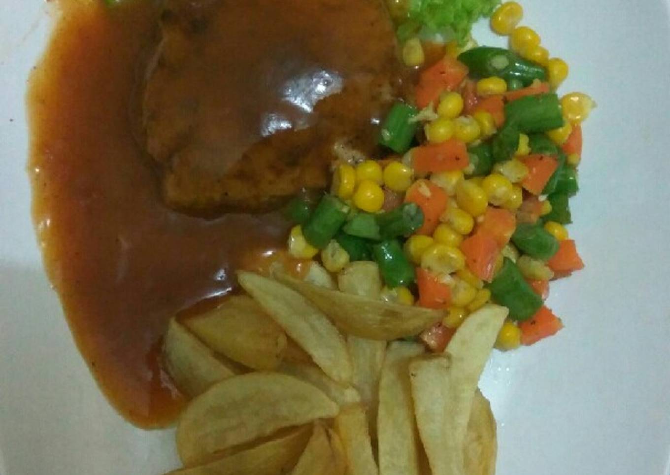 Beef steak with brown sauce