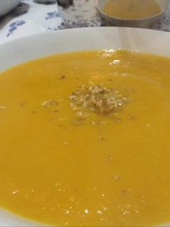 Una foto de Crema de calabaza y zanahorias sin patata