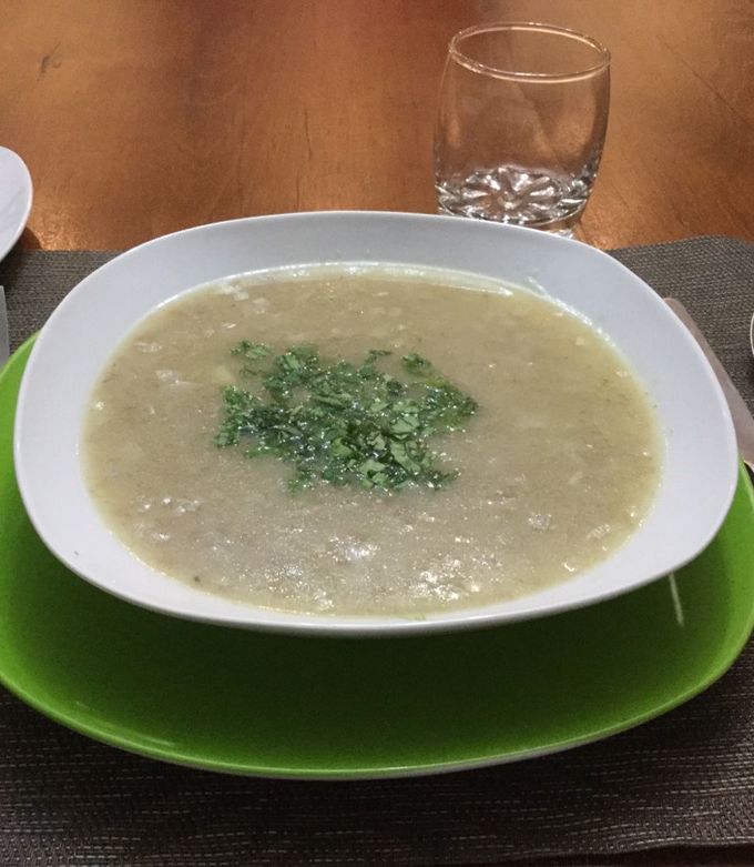 Una foto de Sopa de sémola con carne