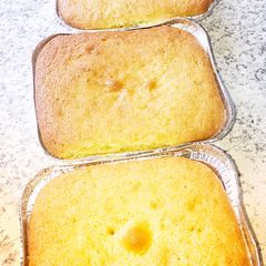 A picture of Lemon cake.