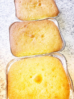 A picture of Lemon cake.