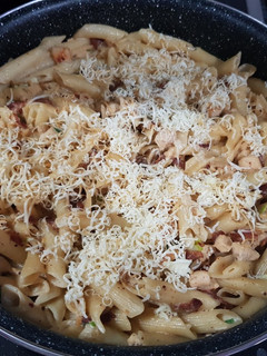 Mézes-mustáros csirkés penne recept fotója