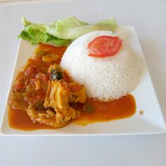 A picture of Saucy chicken stew.