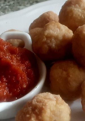 Foto principal de Salsa de tomate aromatizada con ajo, cebolla, albahaca, estragón y tomillo