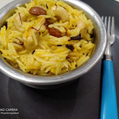 A picture of Kashmiri pulao.
