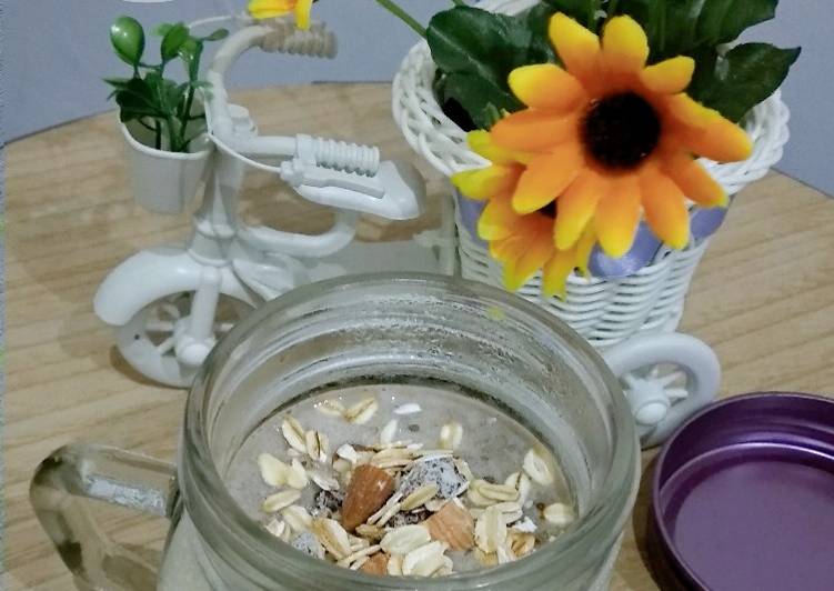 Cara Gampang Menyiapkan Banana chia pudding yang Bikin Ngiler