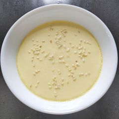 A picture of Dancing Egg or Steam Egg.