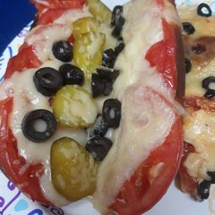 A picture of Tomato Sandwich.