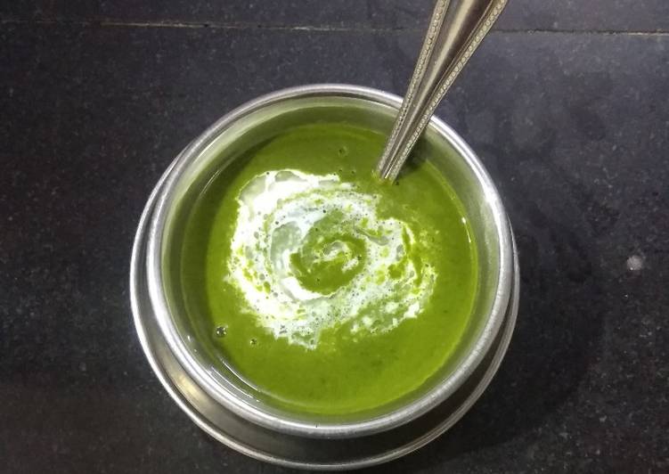 Simple Way to Prepare Homemade Spinach soup