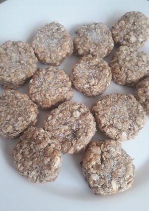 Una foto de Galletitas de avena súper económica y fácil